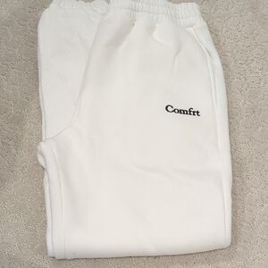 Comfrt White Sweatpants